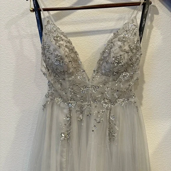 Elegant Silver Embellished Evening Gown - Picture 3 of 16